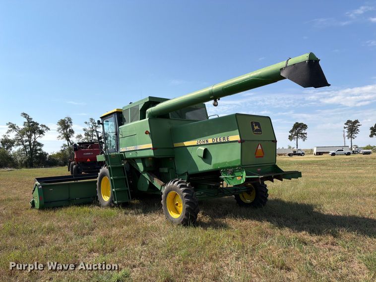 image for item EP7545 1981 John Deere Turbo 7720 combine