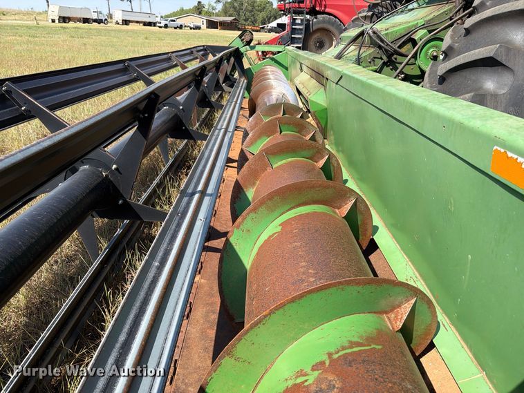 image for item EP7545 1981 John Deere Turbo 7720 combine