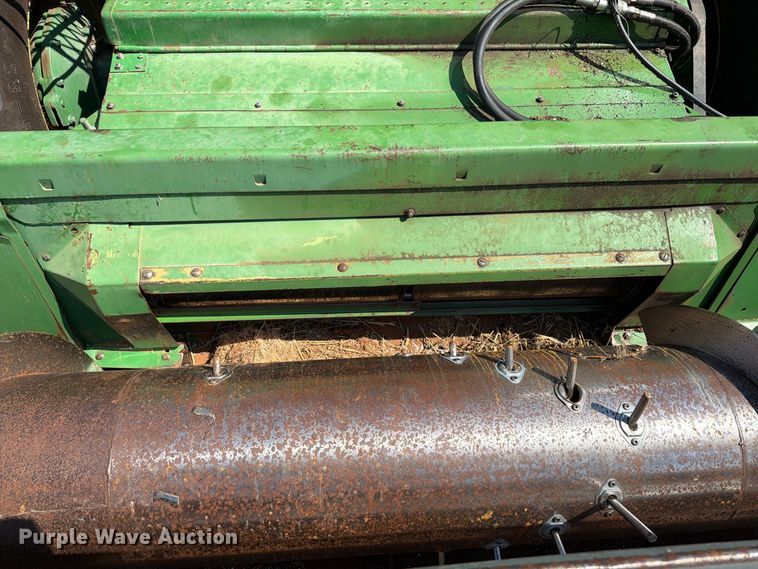 image for item EP7545 1981 John Deere Turbo 7720 combine