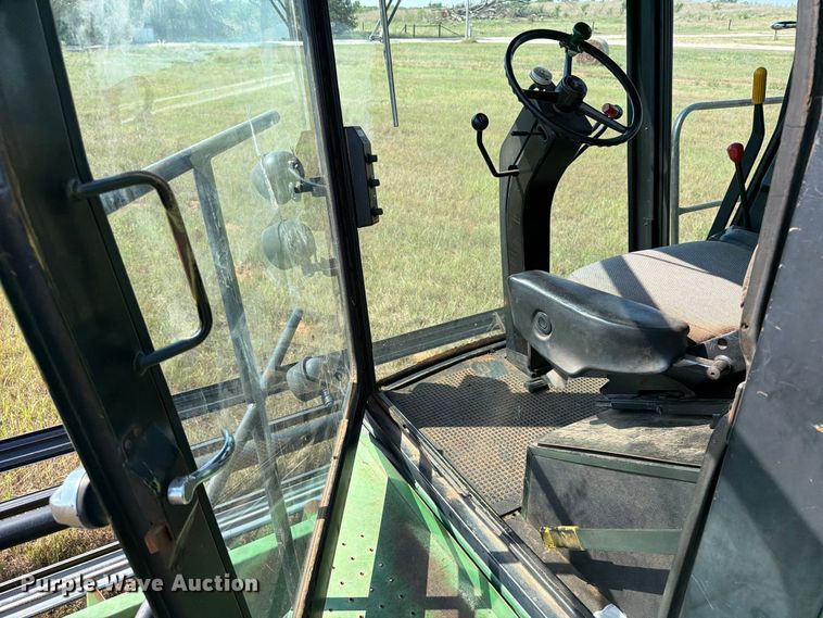 image for item EP7545 1981 John Deere Turbo 7720 combine