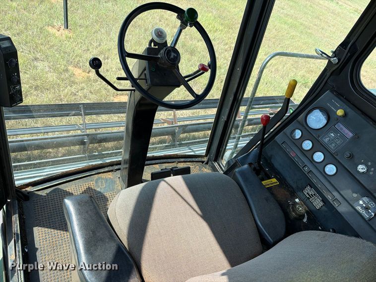 image for item EP7545 1981 John Deere Turbo 7720 combine