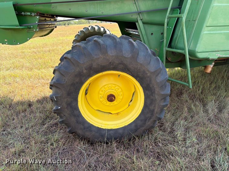 image for item EP7545 1981 John Deere Turbo 7720 combine