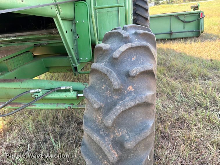 image for item EP7545 1981 John Deere Turbo 7720 combine