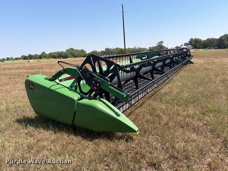 image for item EP7548 2014 John Deere 640FD flex draper head
