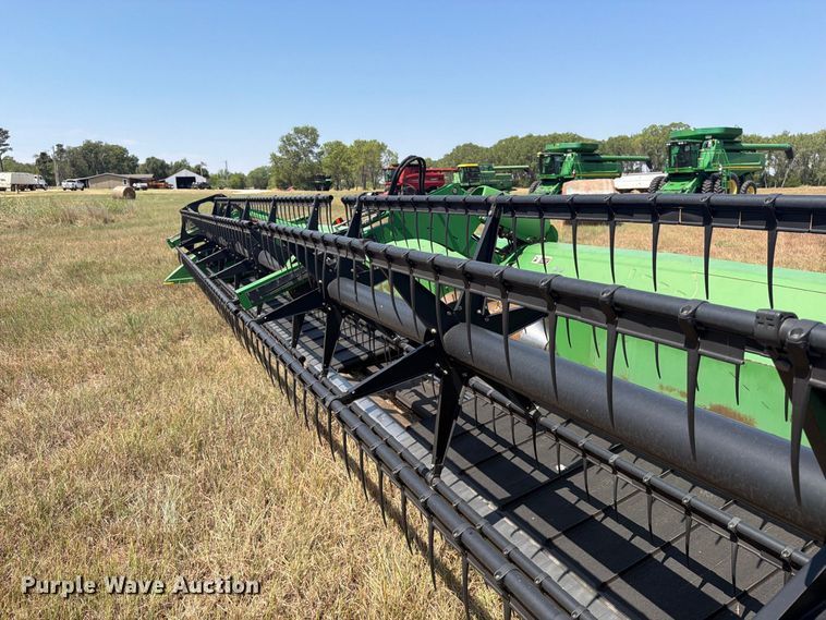 image for item EP7548 2014 John Deere 640FD flex draper head