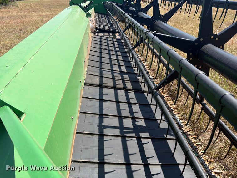 image for item EP7548 2014 John Deere 640FD flex draper head