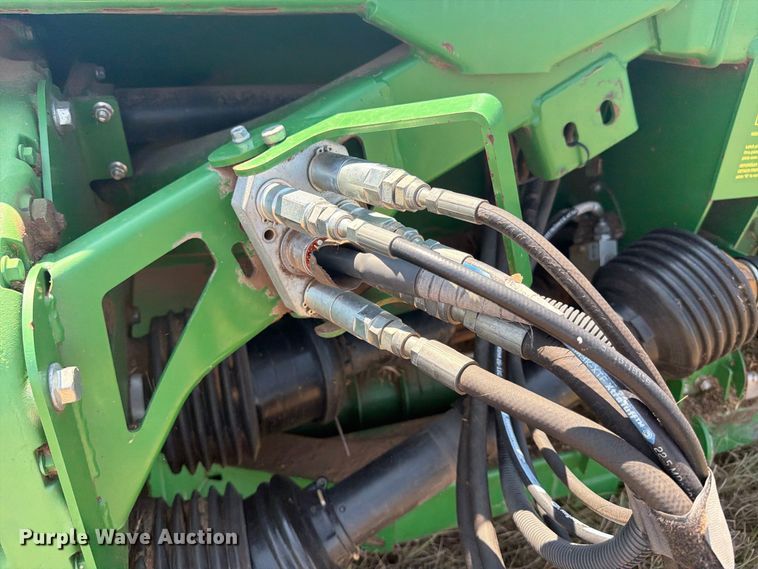 image for item EP7548 2014 John Deere 640FD flex draper head