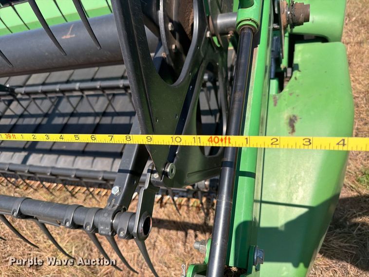 image for item EP7548 2014 John Deere 640FD flex draper head