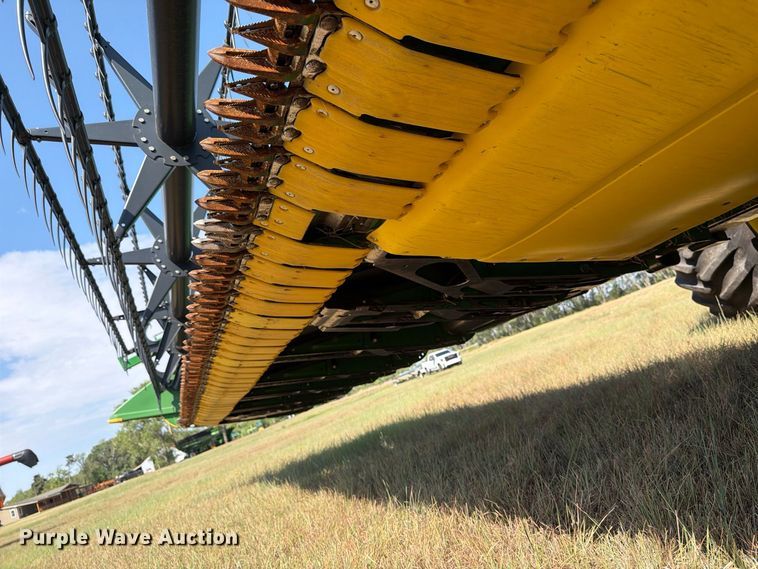 image for item EP7548 2014 John Deere 640FD flex draper head