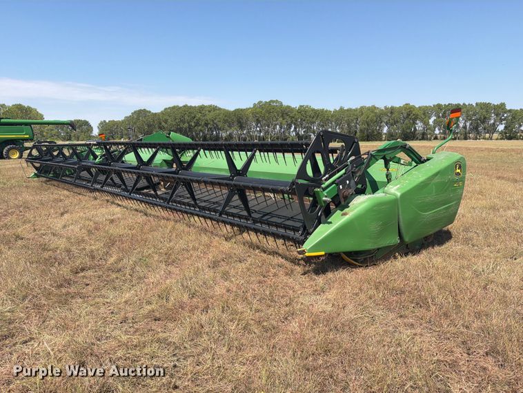 2012 John Deere 640FD flex draper head