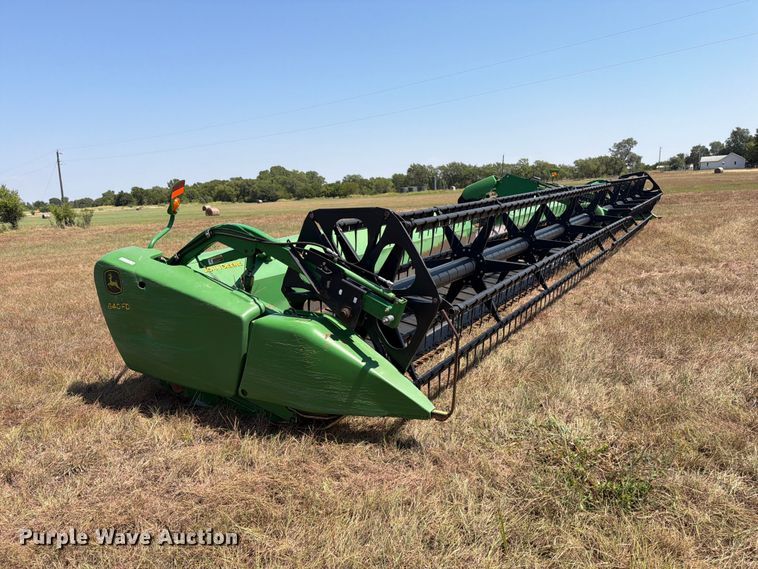 image for item EP7549 2012 John Deere 640FD flex draper head