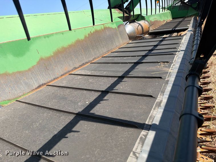 image for item EP7549 2012 John Deere 640FD flex draper head