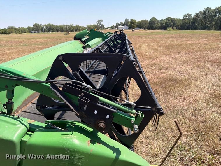 image for item EP7549 2012 John Deere 640FD flex draper head