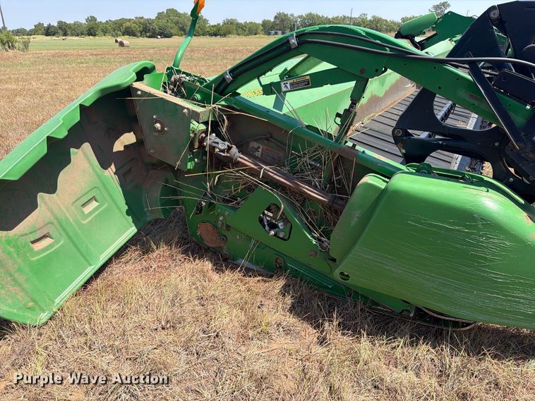 image for item EP7549 2012 John Deere 640FD flex draper head