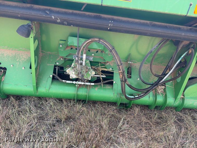 image for item EP7549 2012 John Deere 640FD flex draper head