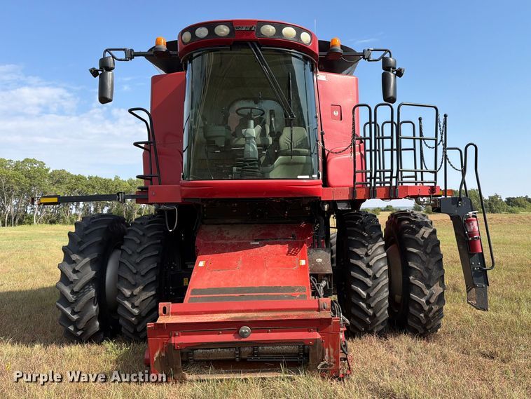 image for item EP7551 2008 Case IH AFX7010 Axial-Flow combine