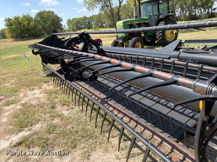 image for item EP7552 2012 Case IH 2162 35MI0 2BH flex draper head