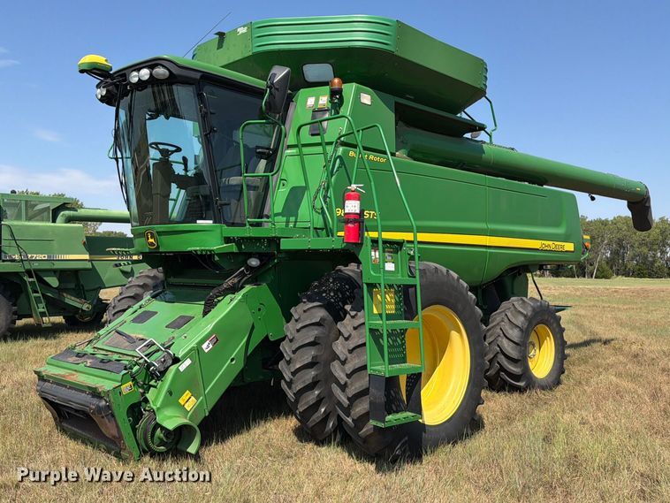 2011 John Deere 9870 STS combine