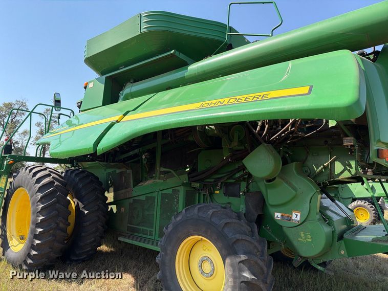 image for item EP7553 2011 John Deere 9870 STS combine