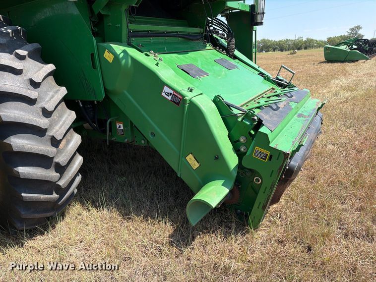 image for item EP7554 2010 John Deere 9870 STS combine