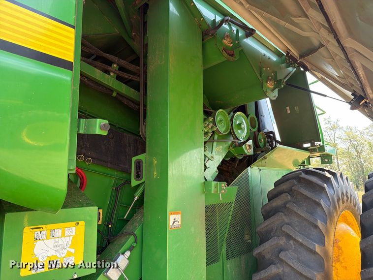 image for item EP7554 2010 John Deere 9870 STS combine