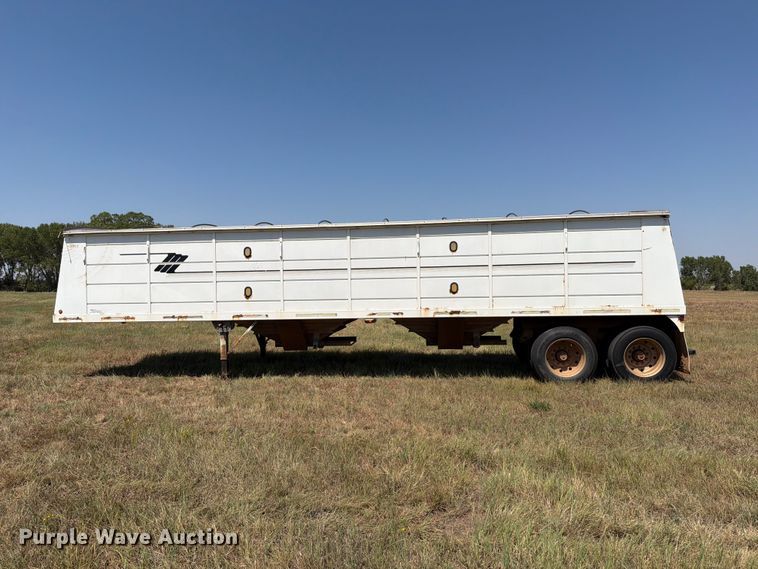image for item EP7556 1998 Maurer 3622 grain trailer