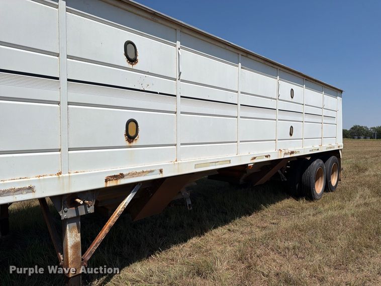 image for item EP7556 1998 Maurer 3622 grain trailer