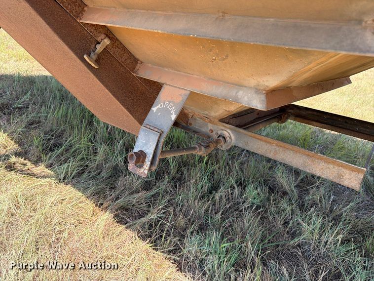 image for item EP7556 1998 Maurer 3622 grain trailer