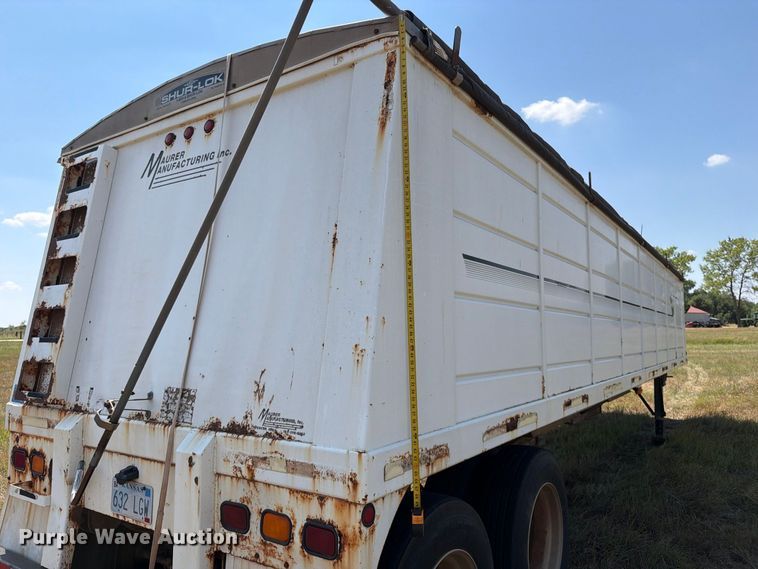 image for item EP7556 1998 Maurer 3622 grain trailer