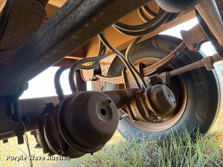 image for item EP7556 1998 Maurer 3622 grain trailer