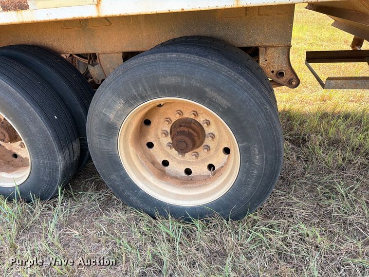 image for item EP7556 1998 Maurer 3622 grain trailer