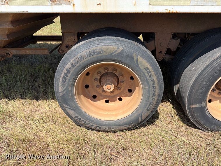 image for item EP7556 1998 Maurer 3622 grain trailer