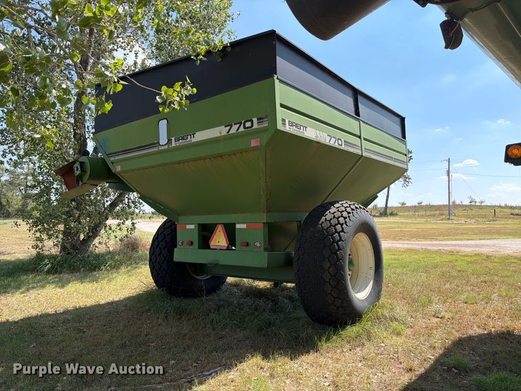 image for item EP7557 Brent 770 grain cart