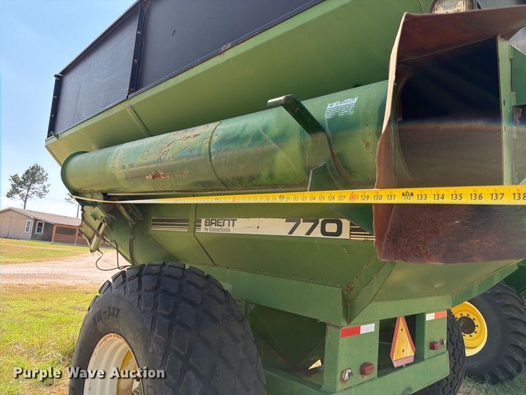 image for item EP7557 Brent 770 grain cart