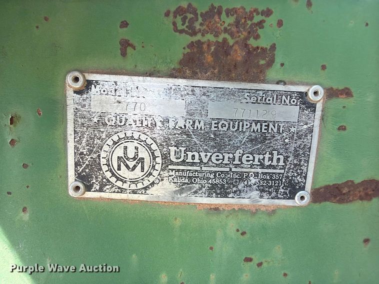 image for item EP7557 Brent 770 grain cart