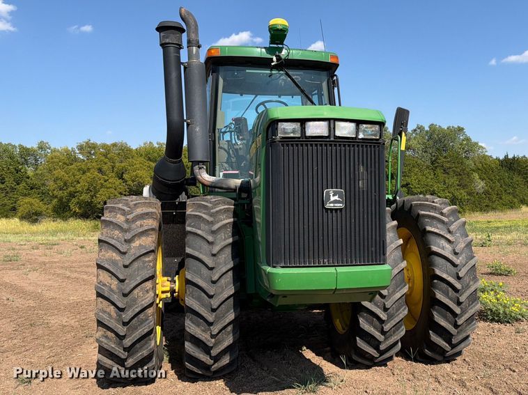 image for item EP7559 1997 John Deere 9100 4WD tractor