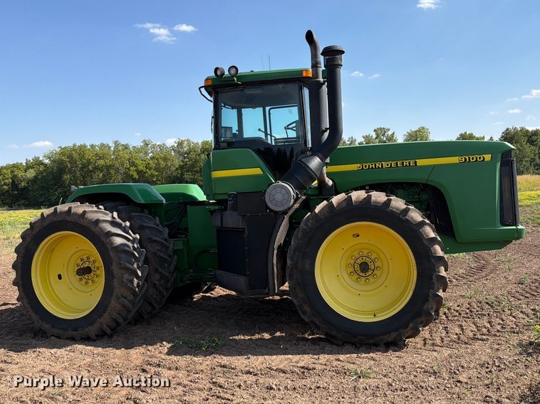 image for item EP7559 1997 John Deere 9100 4WD tractor