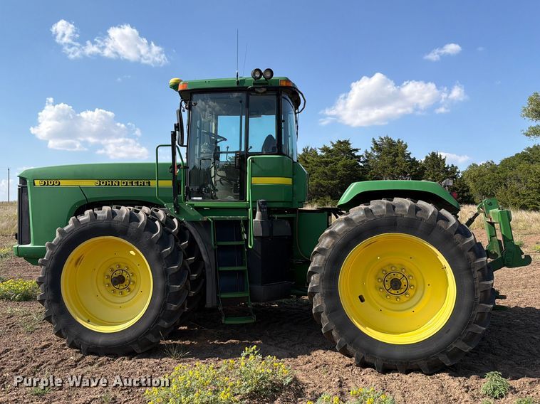 image for item EP7559 1997 John Deere 9100 4WD tractor