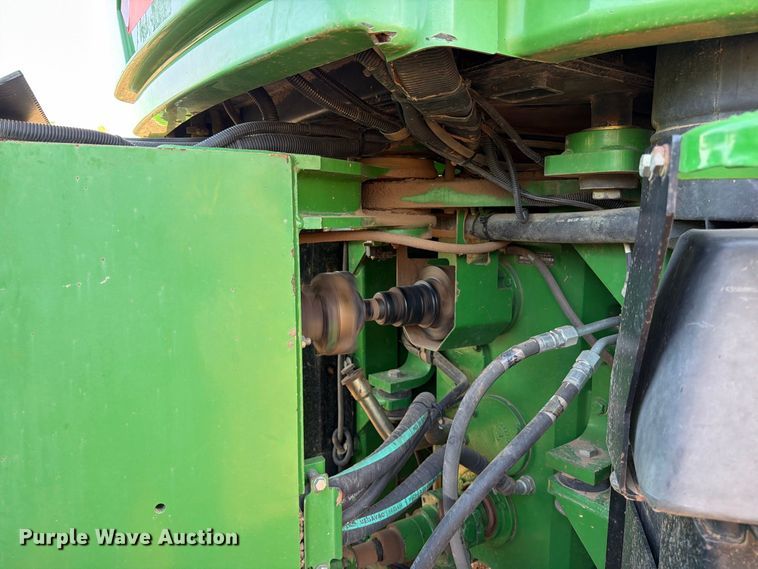 image for item EP7559 1997 John Deere 9100 4WD tractor