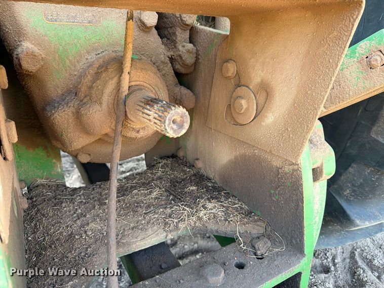 image for item EP7559 1997 John Deere 9100 4WD tractor