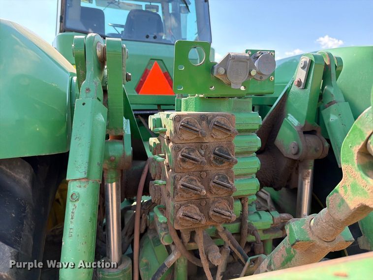 image for item EP7559 1997 John Deere 9100 4WD tractor