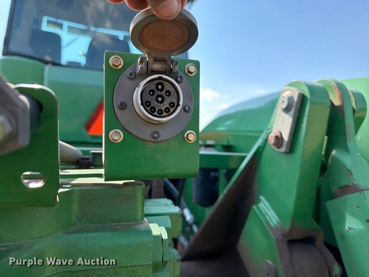 image for item EP7559 1997 John Deere 9100 4WD tractor
