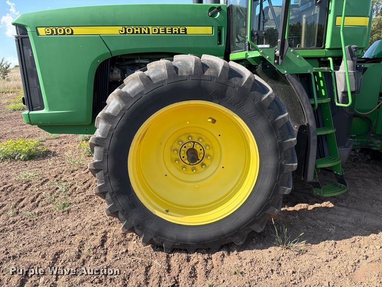 image for item EP7559 1997 John Deere 9100 4WD tractor