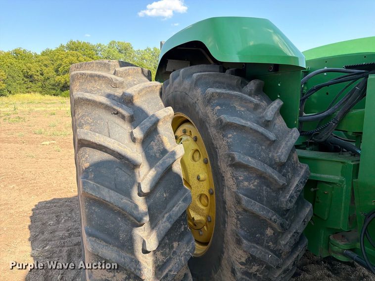 image for item EP7559 1997 John Deere 9100 4WD tractor