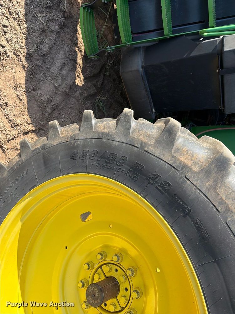 image for item EP7559 1997 John Deere 9100 4WD tractor