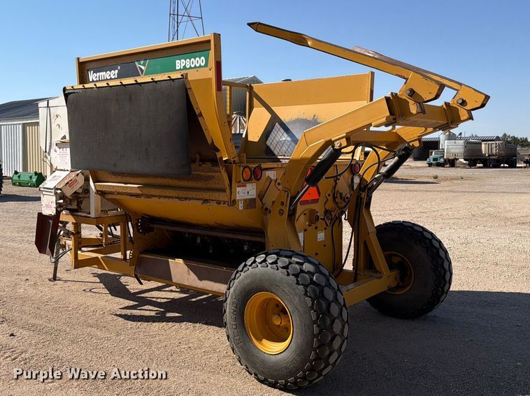 image for item EP7560 2009 Vermeer BP8000 bale processor