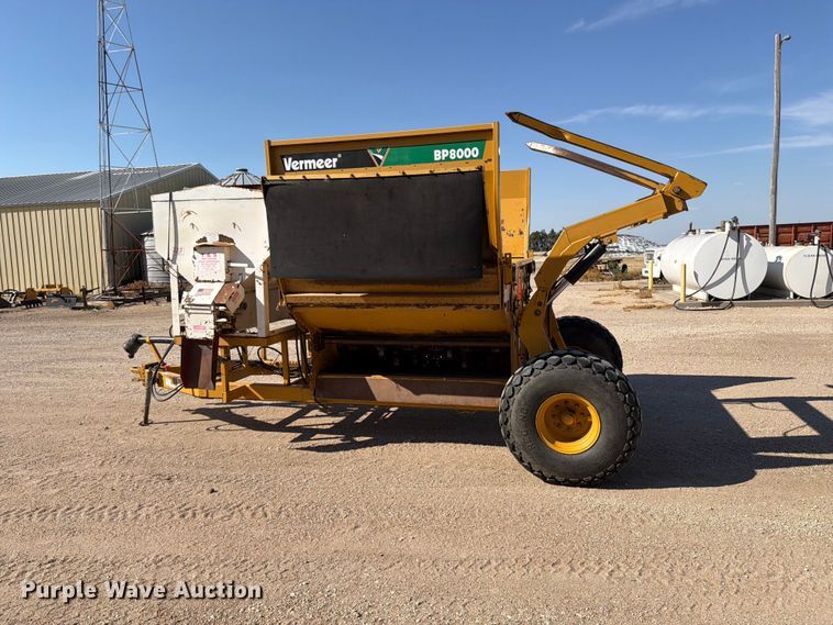 image for item EP7560 2009 Vermeer BP8000 bale processor