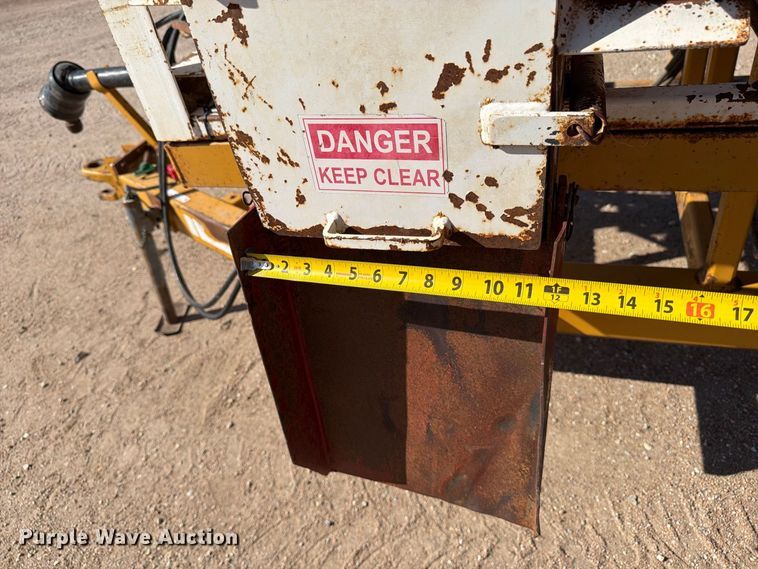 image for item EP7560 2009 Vermeer BP8000 bale processor