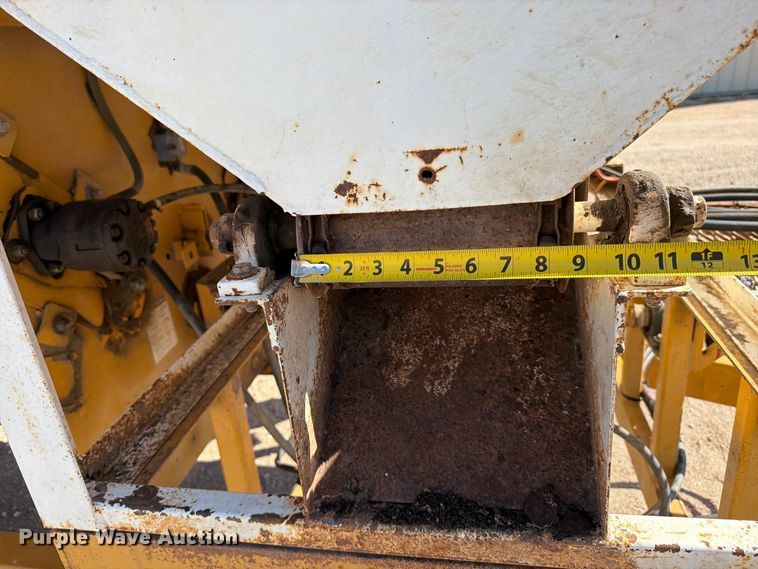 image for item EP7560 2009 Vermeer BP8000 bale processor