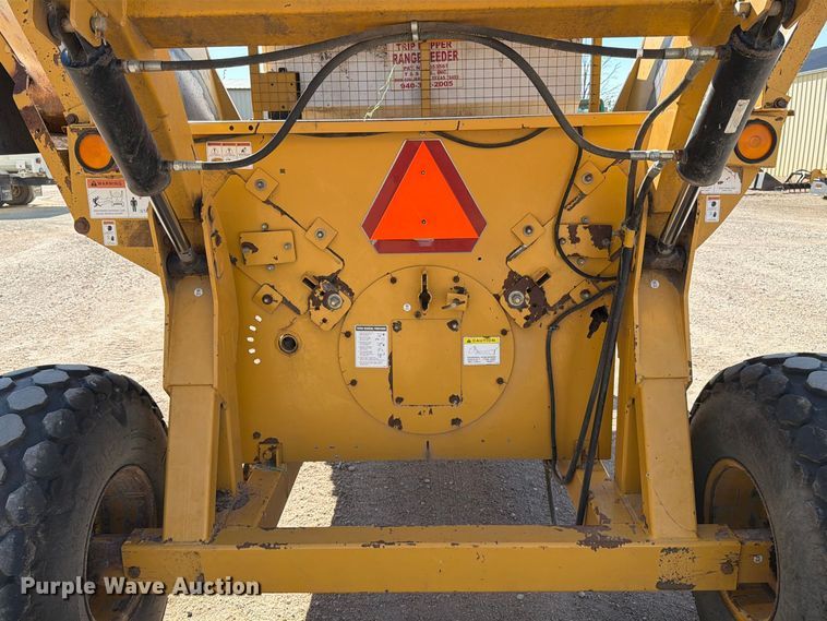 image for item EP7560 2009 Vermeer BP8000 bale processor